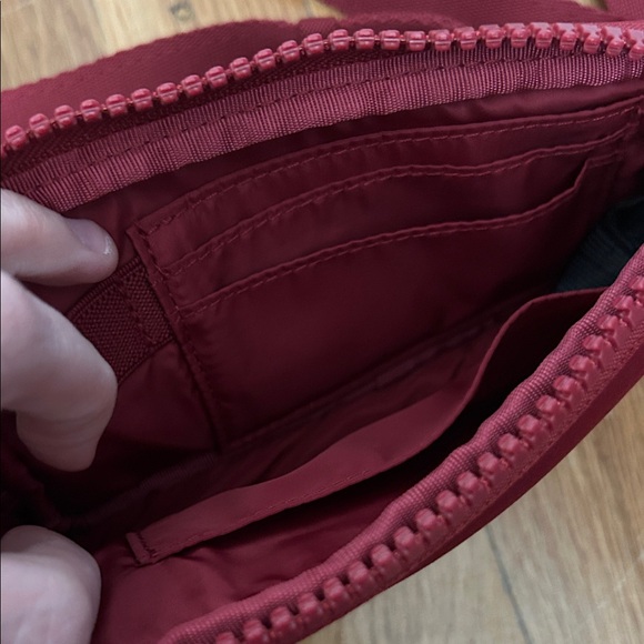 Sephora x Dagne Dover Women's Red Crossbody Bag - Picture 3 of 5